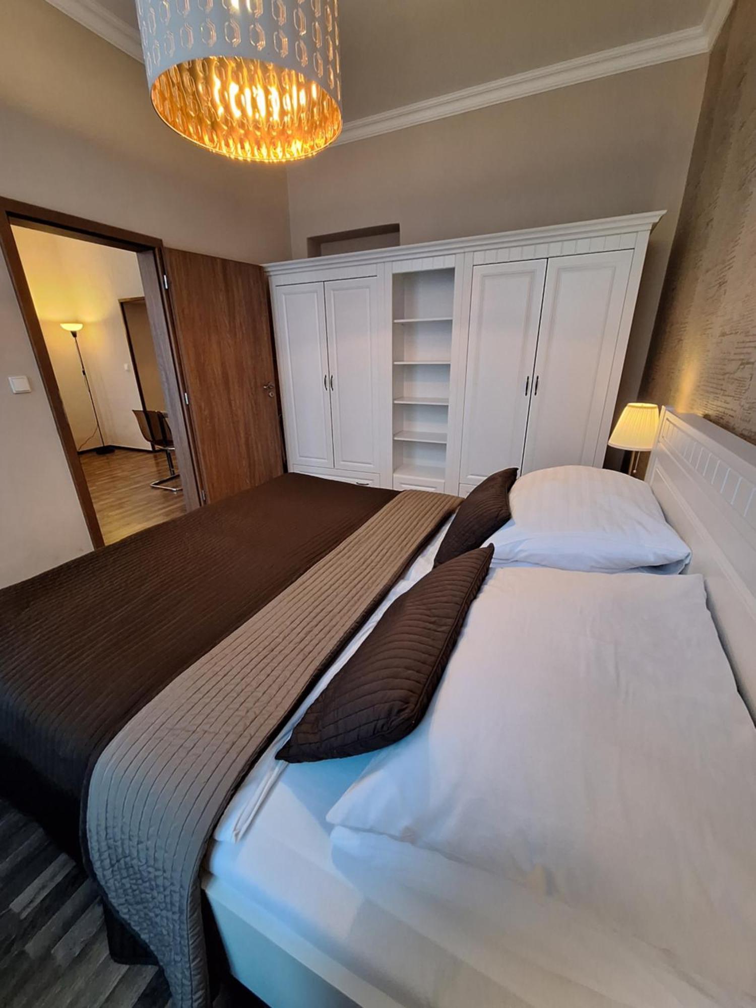 Residence Moravia Apartments Карлови Вари Екстериор снимка