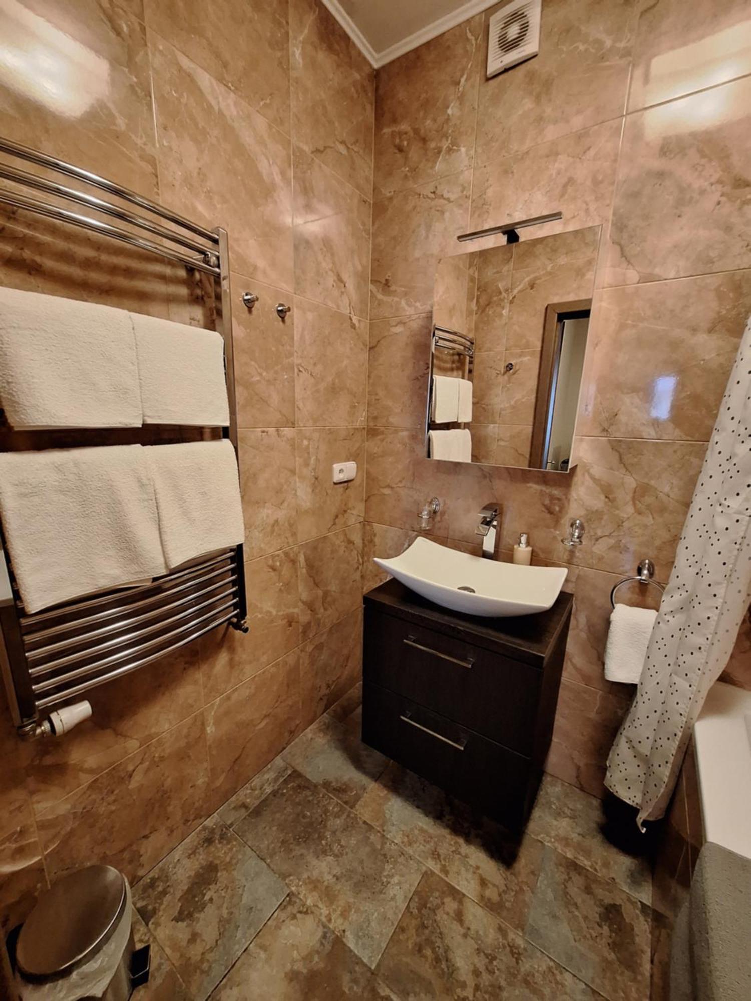 Residence Moravia Apartments Карлови Вари Екстериор снимка