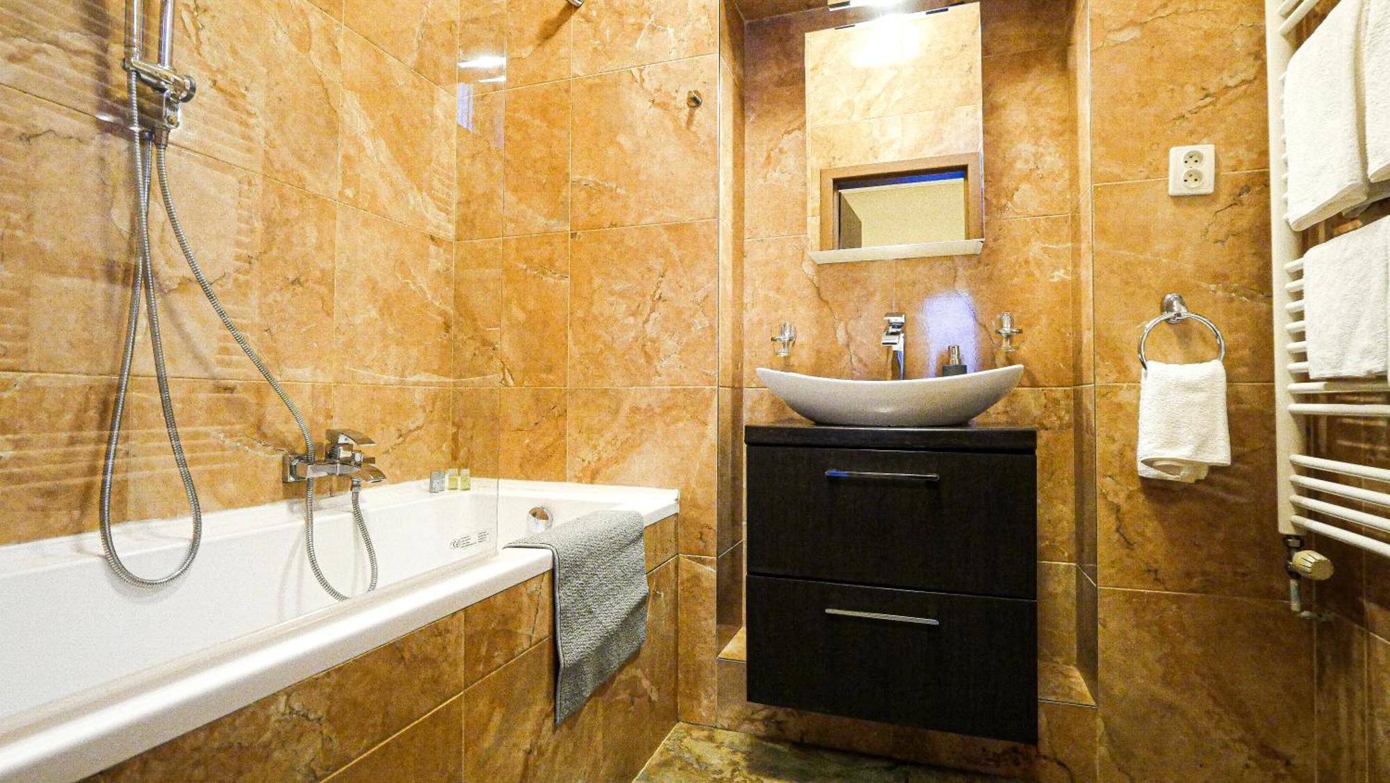 Residence Moravia Apartments Карлови Вари Екстериор снимка